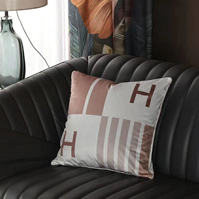 部屋のオフィスのクッション カバー色の組合せ45*45cmのビロードの金寝具の枕カバー