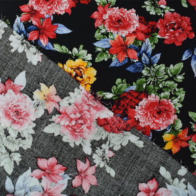 回転式印刷物のレーヨン ビスコース生地の花によって編まれる織物の衣服
