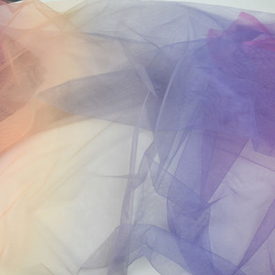 100%ナイロン テュル ロールスロイス柔らかいテュルの生地の真珠のメッシュ生地