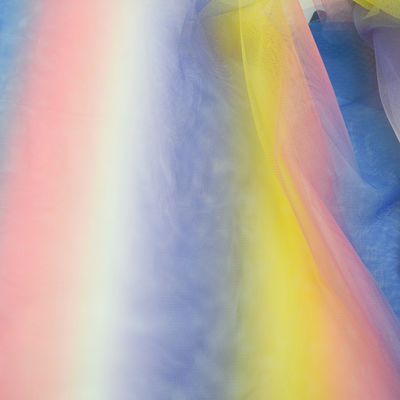 装飾のウェディング ドレスの子供のチュチュのスカートのための柔らかい網100%ナイロン絹のテュルの生地