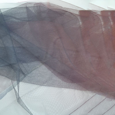 100%ナイロン テュル ロールスロイス柔らかいテュルの生地の真珠のメッシュ生地