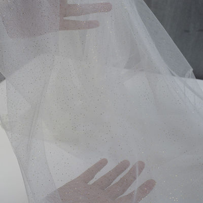 100%花嫁のウェディング ドレスのために編まれるナイロン柔らかいテュルの生地のゆがみ