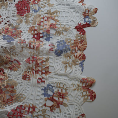 織物ポリエステル綿織物は衣服の服のジャカードの印刷を刺繍した