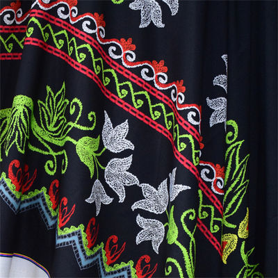 紫系統衣服のための黄色いポリエステル デジタルによって印刷される生地の多彩な花